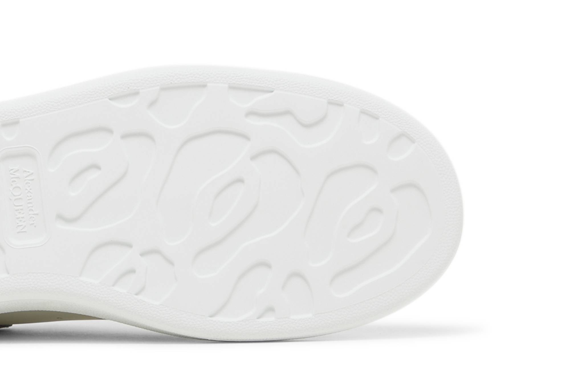 Purchase Alexander McQueen Oversized Sneaker 'Putih Kelabu' 727388WHGP58715