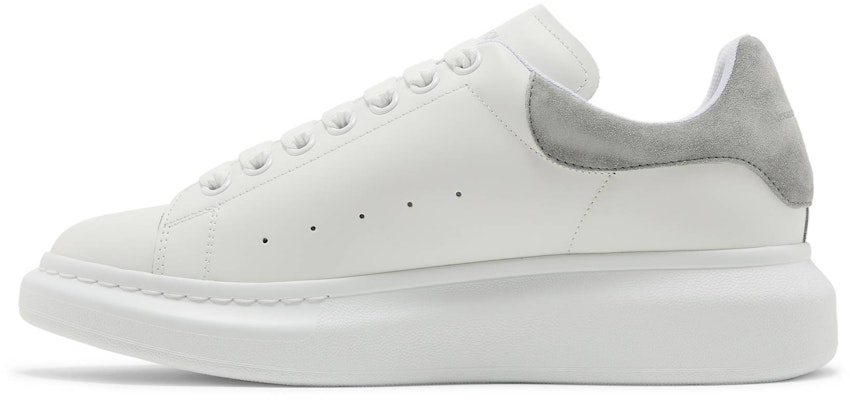 Alexander McQueen Oversized Sneaker 'Putih Kelabu Suede' 634609-WHNBZ-9724 Lookbook Alexander McQueen Oversized Sneaker 'Putih Kelabu Suede' 634609-WHNBZ-9724