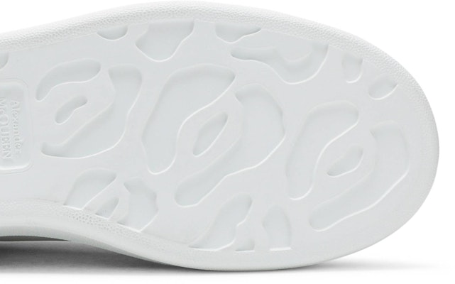 Alexander McQueen Oversized Sneaker 'Putih Iridescent' 553680WHX929123 Purchase Alexander McQueen Oversized Sneaker 'Putih Iridescent' 553680WHX929123