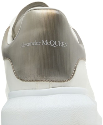 알렉산더 맥퀸 오버사이즈 스니커즈 '화이트 메탈릭' 586204-WIBNR-9732 Sizing 알렉산더 맥퀸 오버사이즈 스니커즈 '화이트 메탈릭' 586204-WIBNR-9732