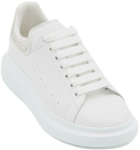 알렉산더 맥퀸 오버사이즈 스니커즈 '화이트 마이크로 스터드' 646967-WHZ4Y-9071 Lookbook 알렉산더 맥퀸 오버사이즈 스니커즈 '화이트 마이크로 스터드' 646967-WHZ4Y-9071