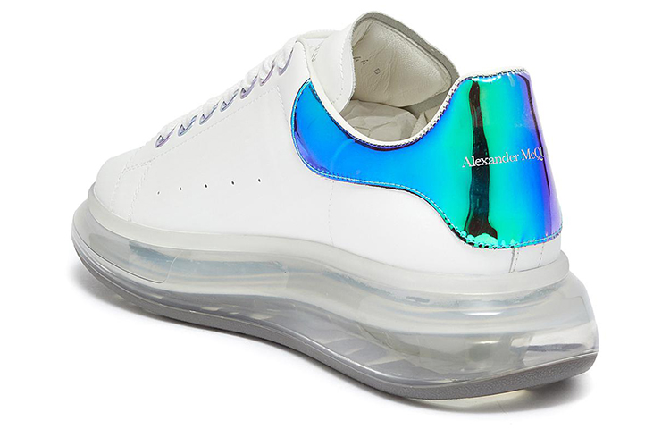 Shop Alexander McQueen Kasut Oversized 'Putih Pelbagai Warna' 639113-WHZ4J-9035