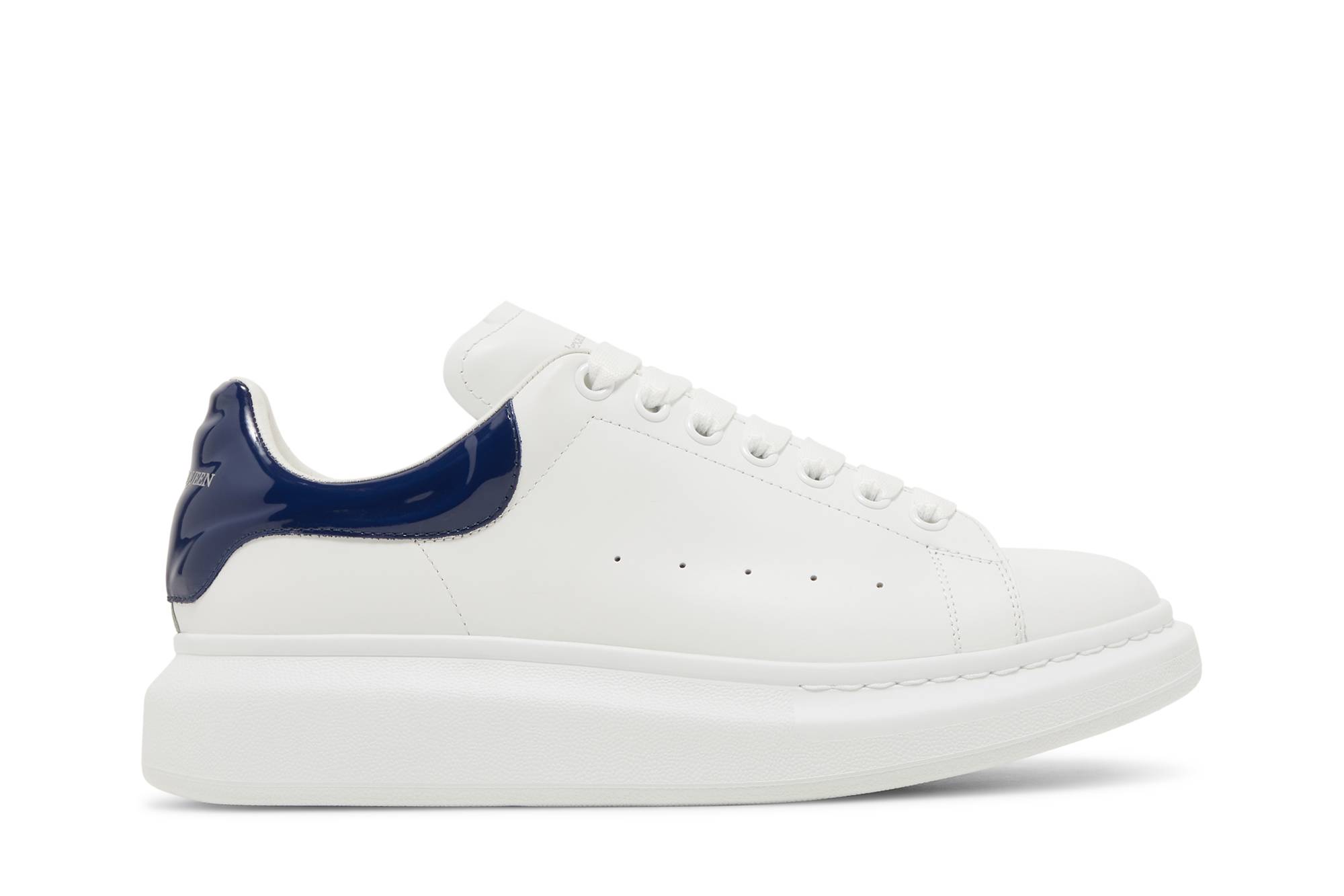 Buy Alexander McQueen Kasut Oversize 'Putih Navy Patent' 727390WICGW9095