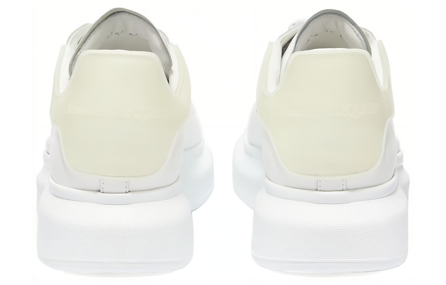 Shop Zapatillas Alexander McQueen Oversized 'Blanco Perla'. 625156WHXMT9440