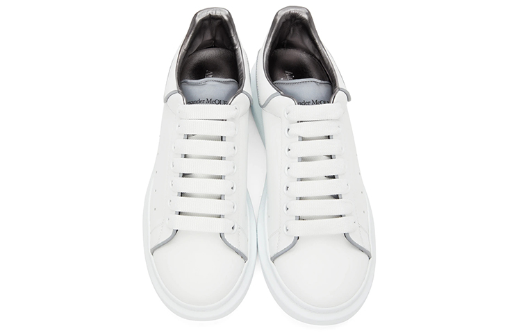 Shop Alexander McQueen Oversized Sneaker 'Putih Reflektif' 561123-WHTQK-9071