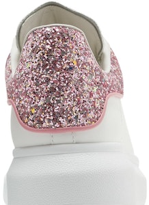 (W) Alexander McQueen Oversized Sneaker 'Putih Mawar Glitter' 558945-WIAFF-9477 Sizing (W) Alexander McQueen Oversized Sneaker 'Putih Mawar Glitter' 558945-WIAFF-9477