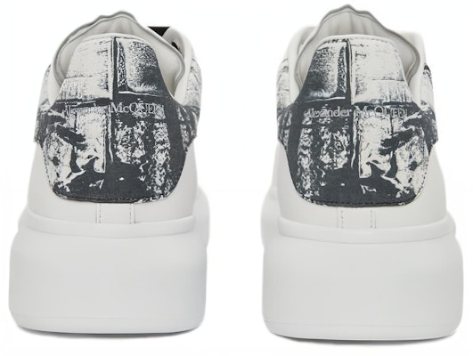 알렉산더 맥퀸 오버사이즈 스니커즈 (화이트 텍스쳐 블랙) 782463-WIE9P-9061 Shop 알렉산더 맥퀸 오버사이즈 스니커즈 (화이트 텍스쳐 블랙) 782463-WIE9P-9061