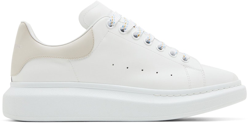 Alexander McQueen Sepatu Oversized 'White Trench' Putih 727388-WHGP5-9436 Buy Alexander McQueen Sepatu Oversized 'White Trench' Putih 727388-WHGP5-9436