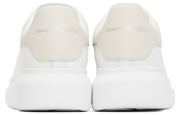 Shop Alexander McQueen Sepatu Oversized 'Putih Vanilla' 727388-WHGP5-8933