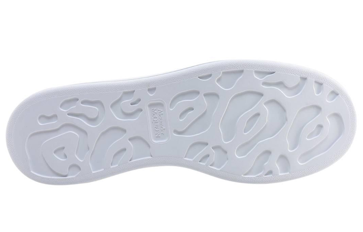 Shop 알렉산더 맥퀸 오버사이즈 스니커즈 '화이트 웰시 레드' 553680-WICGB-9716