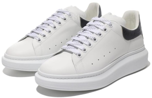 Alexander McQueen Sepatu Oversized 'Putih Hitam' 625162WICGA9154 Lookbook Alexander McQueen Sepatu Oversized 'Putih Hitam' 625162WICGA9154