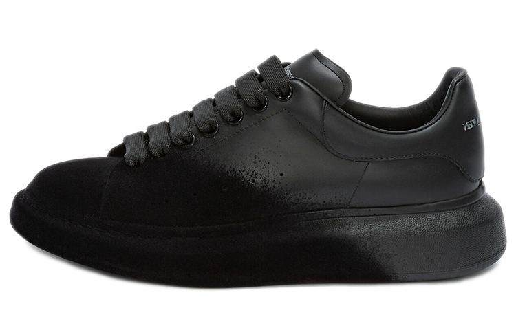 アレキサンダー・マックイーン オーバーサイズスニーカー (ブラック