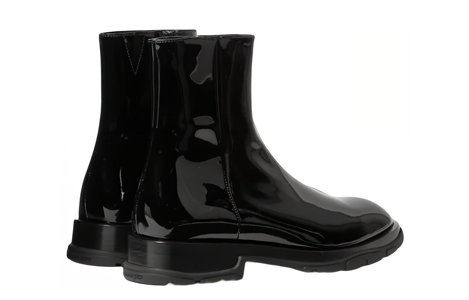 Shop 亞歷山大·麥昆 休閒潮流漆皮短靴 黑色