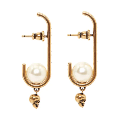 Alexander McQueen Pearl Skull Earrings in Antique Gold. 667546J160Z4039