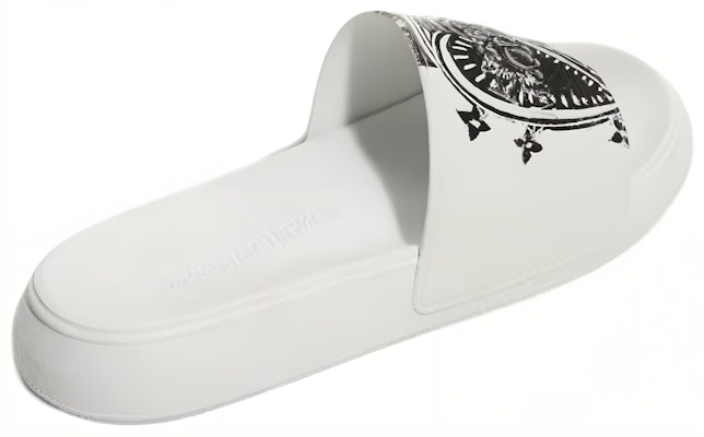 Sandal Alexander McQueen Pool 'Heart Logo - Putih' 667808-W4QS2-9061 Shop Sandal Alexander McQueen Pool 'Heart Logo - Putih' 667808-W4QS2-9061