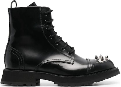 Alexander McQueen Punk Stud Boot Hitam 705080WIC631081 Order Alexander McQueen Punk Stud Boot Hitam 705080WIC631081