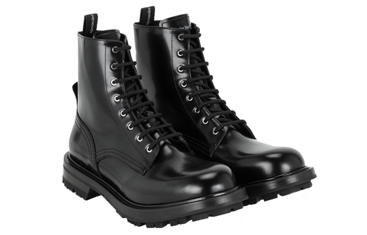 Lookbook 알렉산더 맥퀸 레트로 블랙 마틴 부츠 (Alexander McQueen Retro Black Martin Boots) 651621WHZ806090
