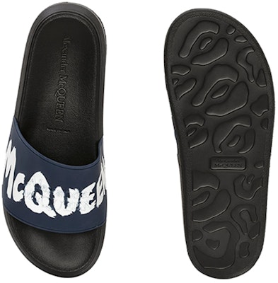 亚历山大·麦昆 涂鸦橡胶拖鞋 '午夜石油蓝' 682490W4QS34478 Purchase 亚历山大·麦昆 涂鸦橡胶拖鞋 '午夜石油蓝' 682490W4QS34478