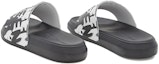 Shop 亚历山大麦昆涂鸦黑白橡胶拖鞋 705089-W4QS8-9061