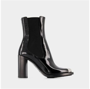 Sandal Alexander McQueen 'Kulit Hitam Perak' 6826831YBA7380036 Buy Sandal Alexander McQueen 'Kulit Hitam Perak' 6826831YBA7380036