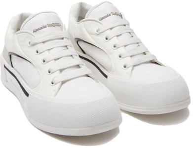 Alexander McQueen Papan Luncur Kasut Rendah 'Putih Hitam' 777241-W4SS3-9061 Order Alexander McQueen Papan Luncur Kasut Rendah 'Putih Hitam' 777241-W4SS3-9061