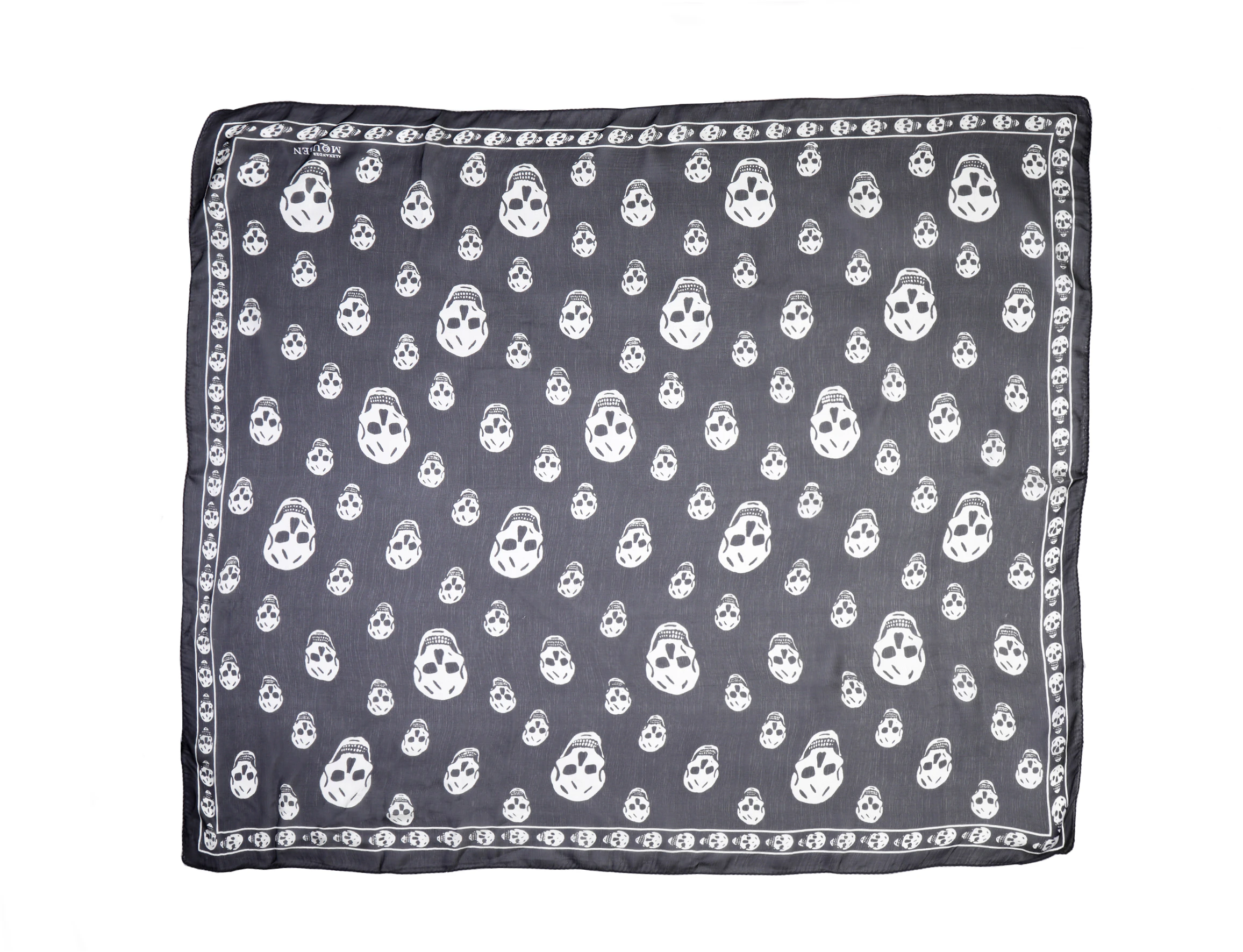 alexander-mc-queen-skull-print-scarf-unisex-couple-design-110640-3-q012-1078