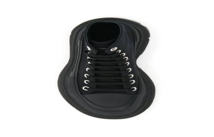 Buy Alexander McQueen Sepatu 'Hitam' 212527NCX000002_1000