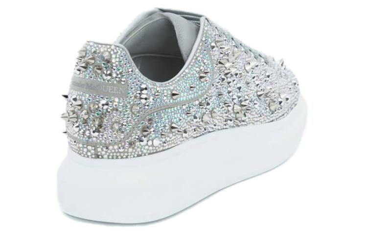 Shop Alexander McQueen Sneaker ''Zilveren Studs'' 705064WIBA41891
