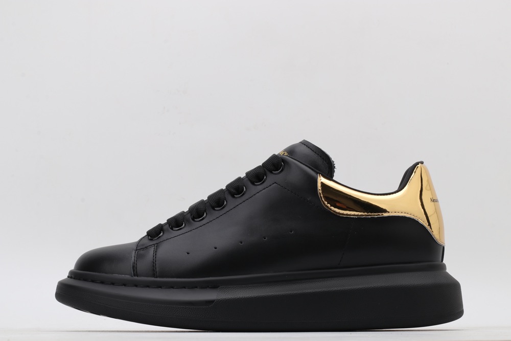 Buy Sneakers Alexander McQueen 'Gold Tail' Emas 553680WHX93108