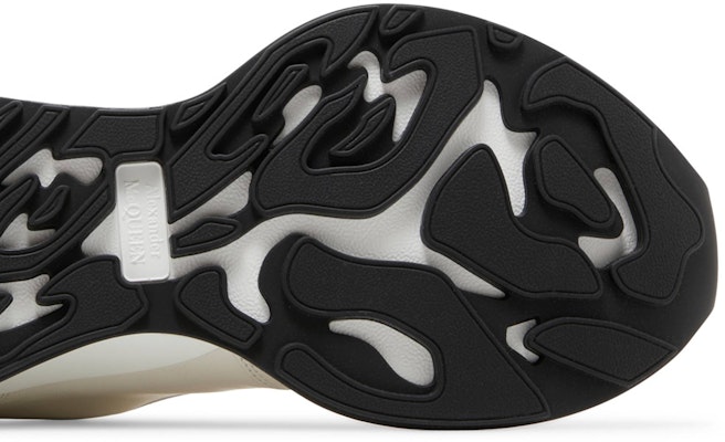 Alexander McQueen Sprint Runner 'White Black' 691342WIC959061 Purchase Alexander McQueen Sprint Runner 'White Black' 691342WIC959061