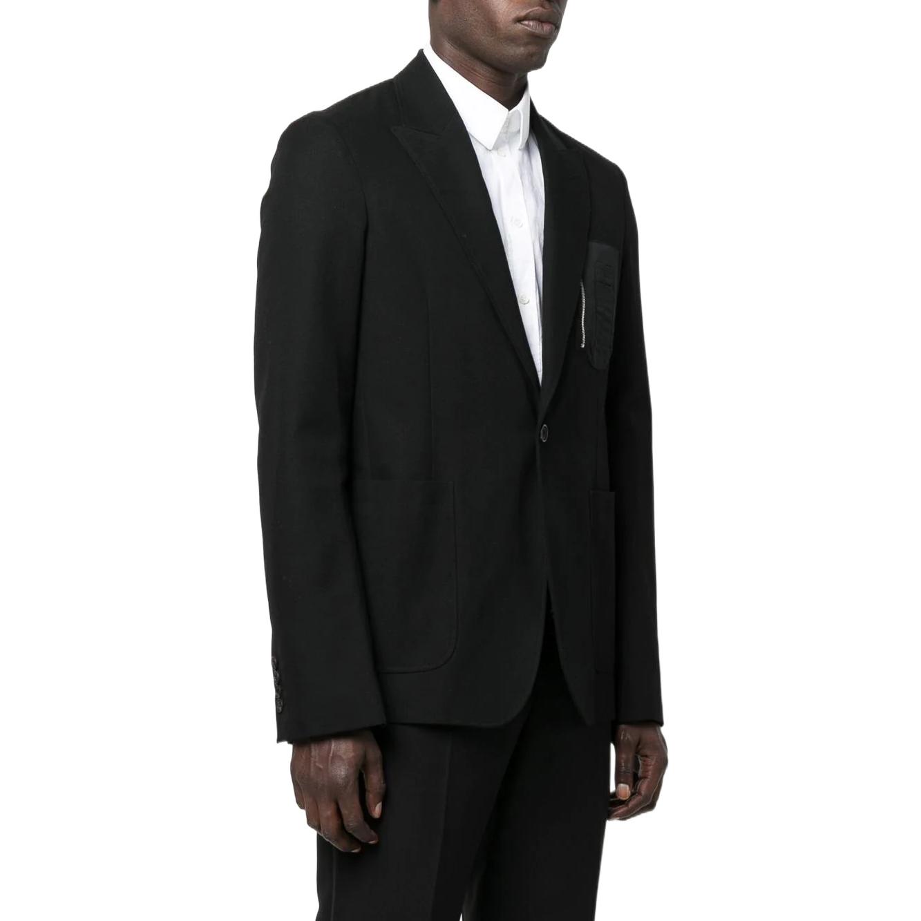 Shop Alexander McQueen SS22 Blazer Lengan Panjang Hitam dengan Poket Zip. 700415-QTS57-1001