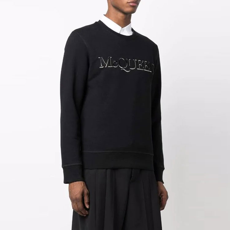 Purchase Alexander McQueen SS22 Baju Longgar Hitam Logo Cetak Lengan Panjang. 688719-QSX96-1000