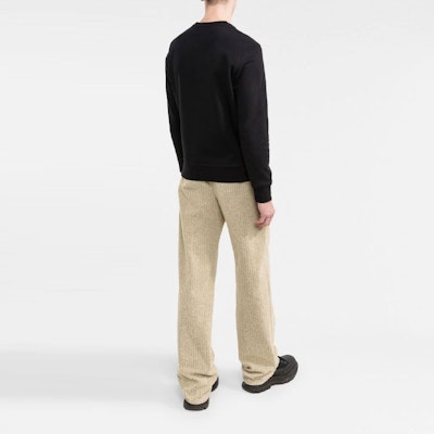 알렉산더 맥퀸 SS22 로고 프린트 블랙 맨즈 크루넥 스웻셔츠 688713-QSZ81-0901 Shop 알렉산더 맥퀸 SS22 로고 프린트 블랙 맨즈 크루넥 스웻셔츠 688713-QSZ81-0901