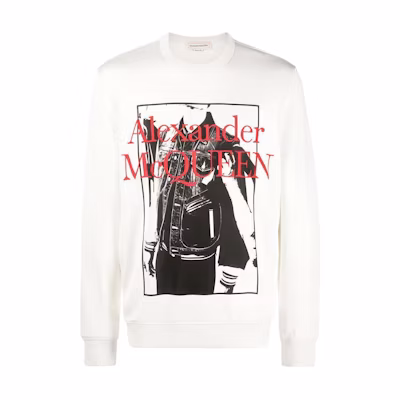 Alexander McQueen SS22 Logo Print Long Sleeve Crewneck T-Shirt White Mens. 683191-QSZ76-0910