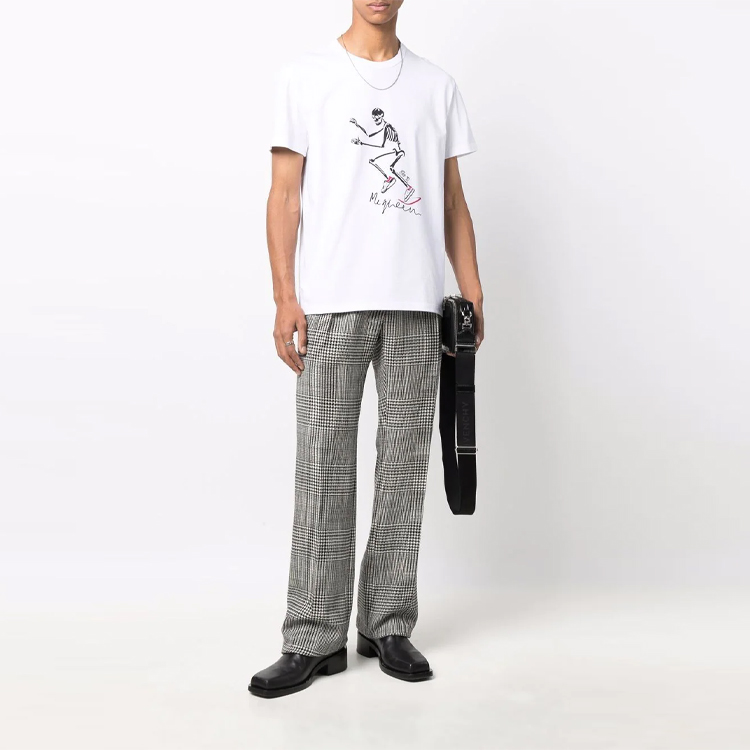 Lookbook 알렉산더 맥퀸 SS22 스컬 프린트 오버사이즈 화이트 티셔츠 패션 682531-QSZ63-0900