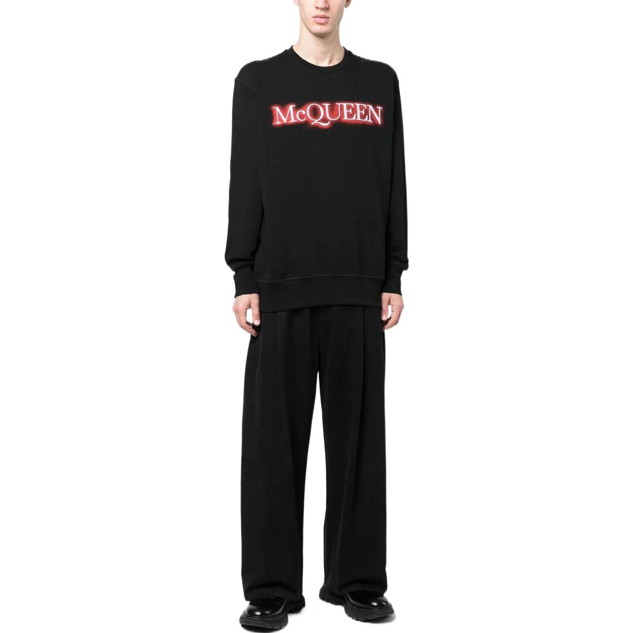 Lookbook Alexander McQueen SS23  Black Pullover Sweatshirt with Logo Print. 727295-QUZ24-0901