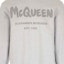 Sizing Alexander McQueen SS23 Letter Print Crewneck Sweatshirt Lelaki Dove Grey. 688713-QVZ81-0922