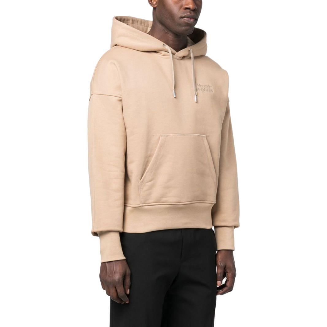 Purchase Alexander McQueen SS23 經典標誌印花連帽衫 米色。 722257-QUX63-9502