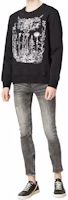 Shop Alexander McQueen SS23 骷顱刺繡圓領長袖上衣 黑色款式 552049-QMX23-1000