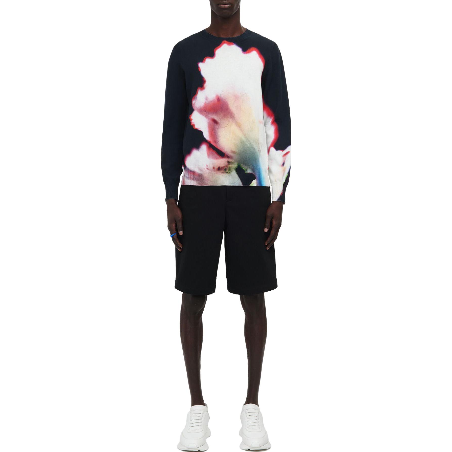 Lookbook 알렉산더 맥퀸 SS23 타이-다이 립 크루넥 스웨터 블랙 752059-Q1GBZ-1014