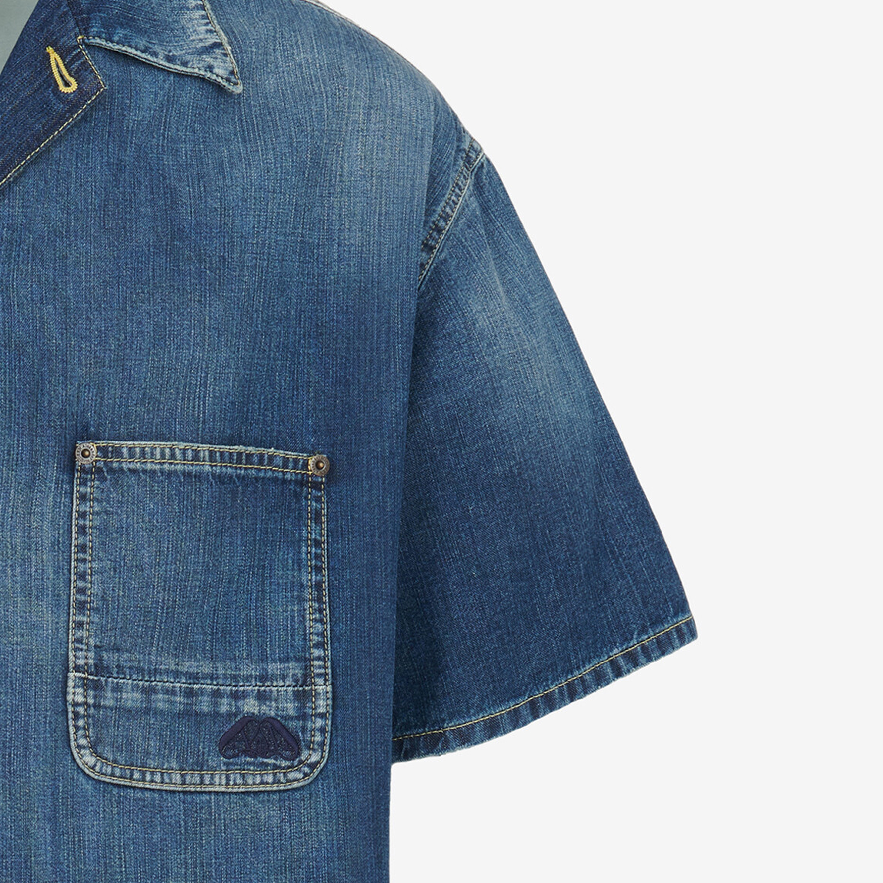 Sizing Alexander McQueen SS24 Embroidered Pattern Short Sleeve Shirt  Washed Blue 781774-QYAAX-4211