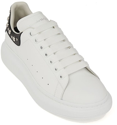 亚历山大·麦昆 黑白铆钉厚底运动鞋 553776WHGP59061 Lookbook 亚历山大·麦昆 黑白铆钉厚底运动鞋 553776WHGP59061