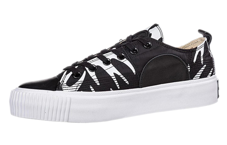Alexander McQueen Swallow Orbyt Sneaker 'Black White' 圖 3