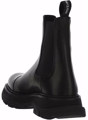 Alexander McQueen Tread Chelsea Boot 'Hitam' 610814WHXH81000 Shop Alexander McQueen Tread Chelsea Boot 'Hitam' 610814WHXH81000