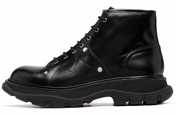 Alexander McQueen Tread Lace-up Boot 'Black' 604253-WHZ80-1000 Buy Alexander McQueen Tread Lace-up Boot 'Black' 604253-WHZ80-1000