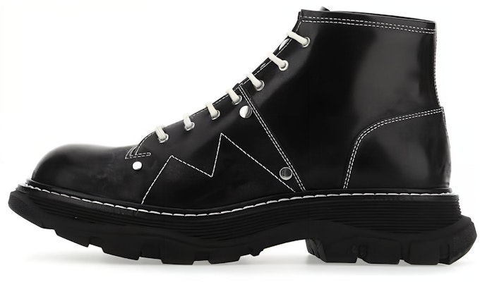 Alexander McQueen Tread Lace-Up Boots 'Black' 604253WHZ851081 Buy Alexander McQueen Tread Lace-Up Boots 'Black' 604253WHZ851081