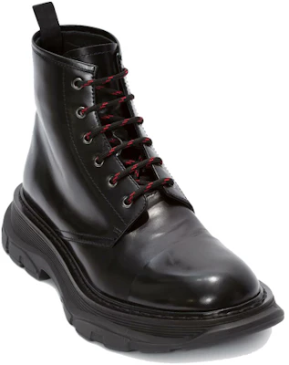 Alexander McQueen Tread Lace Boot 'Hitam' 535199WHSW11000 Lookbook Alexander McQueen Tread Lace Boot 'Hitam' 535199WHSW11000