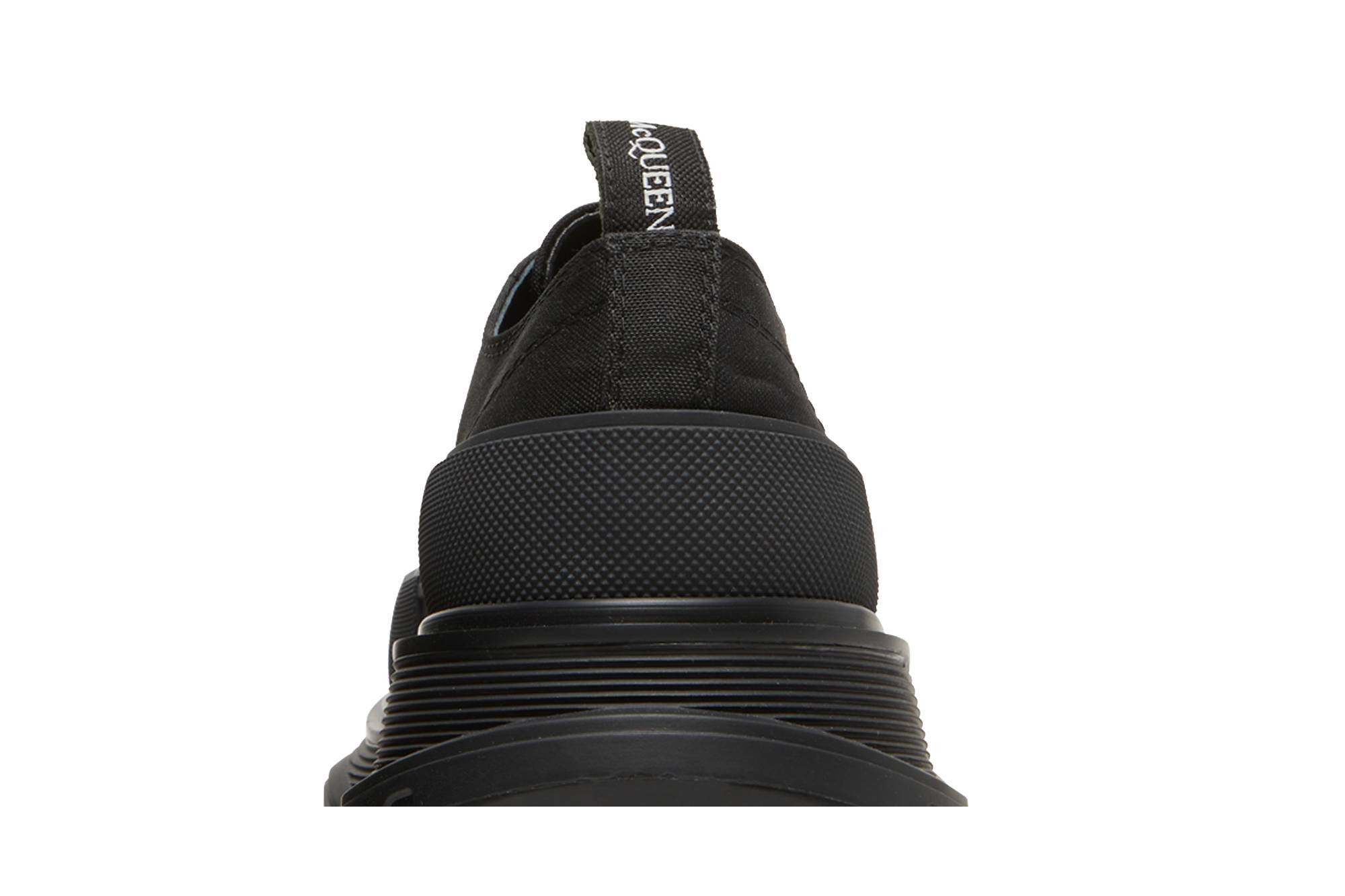 Sizing Alexander McQueen Tread Slick 'Hitam' 662672-W4Q31-1327