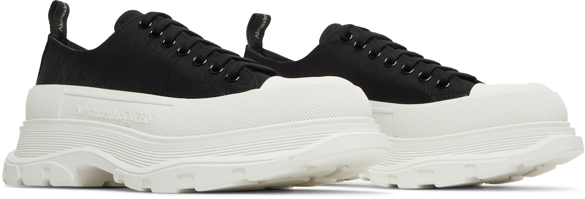 알렉산더 맥퀸 트레드 슬릭 블랙/오프화이트 662680-W4QK1-1320 Cheap 알렉산더 맥퀸 트레드 슬릭 블랙/오프화이트 662680-W4QK1-1320