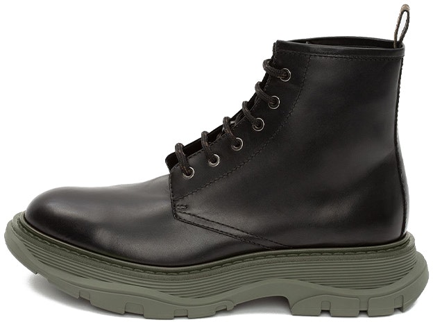 alexander-mc-queen-tread-slick-boot-black-leather-604250-whxha-1168